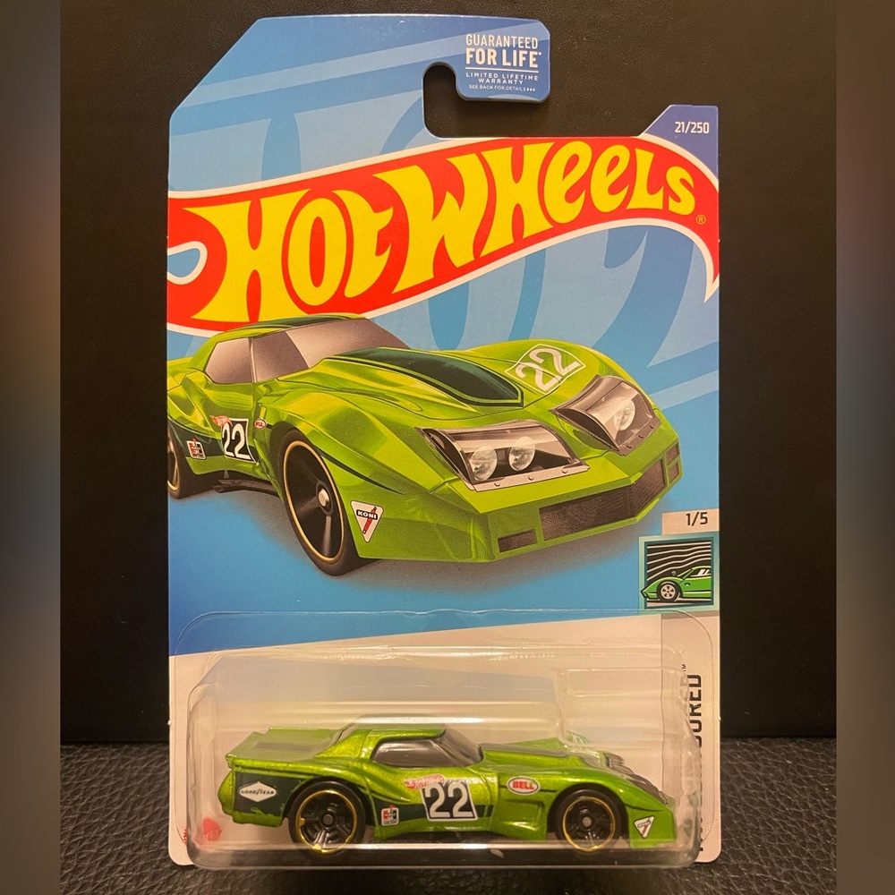 Brand New Hot Wheels - 76 Greenwood Corvette